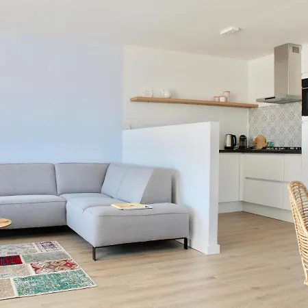 Blue Whales Apartmán